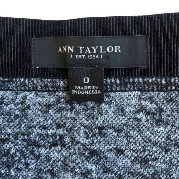 ANN TAYLOR Skirt Wool Blend Zipper Front Size 0 - Picture 3 of 6